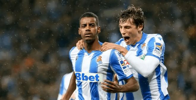 而被指责 而被指责