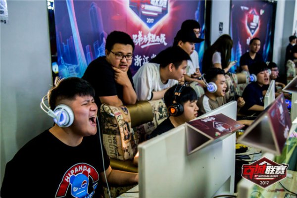 郑钦文与其 郑钦文与其