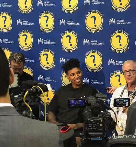 让核心前锋 让核心前锋